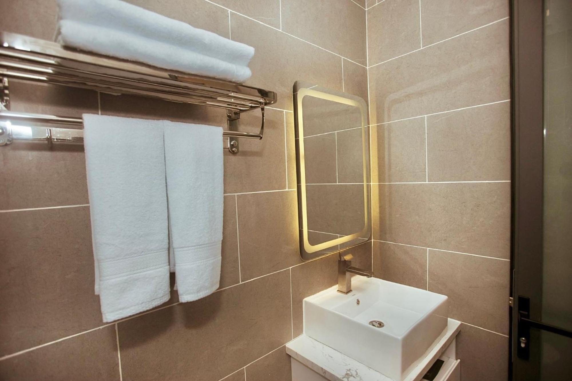 Lee Charming Hotel نها ترانج المظهر الخارجي الصورة